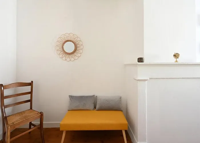 Сasa de vacaciones Maison De Village à Avec Garage, Cour, Salon Tv, 3 Chambres, Balcon Et équipements Modernes - Fr-1-434-104 *